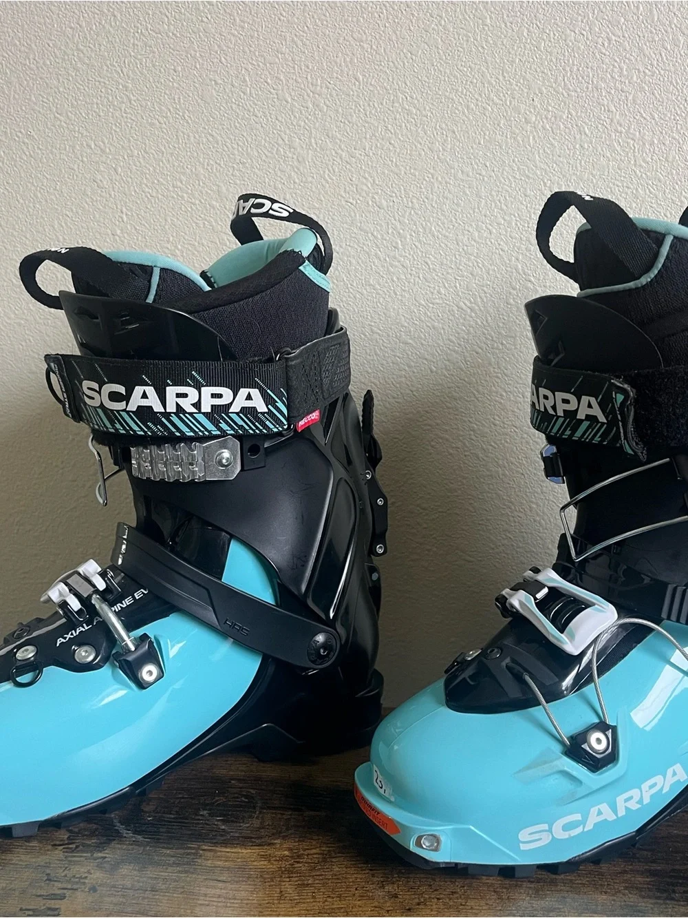Gea Alpine Touring Boot - 2023 - Women's. Aqua/Black -23.5